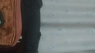 網紅臉輕熟女天天這樣玩穴，三洞全開，無套啪啪肛交插嘴，獨家角度深入